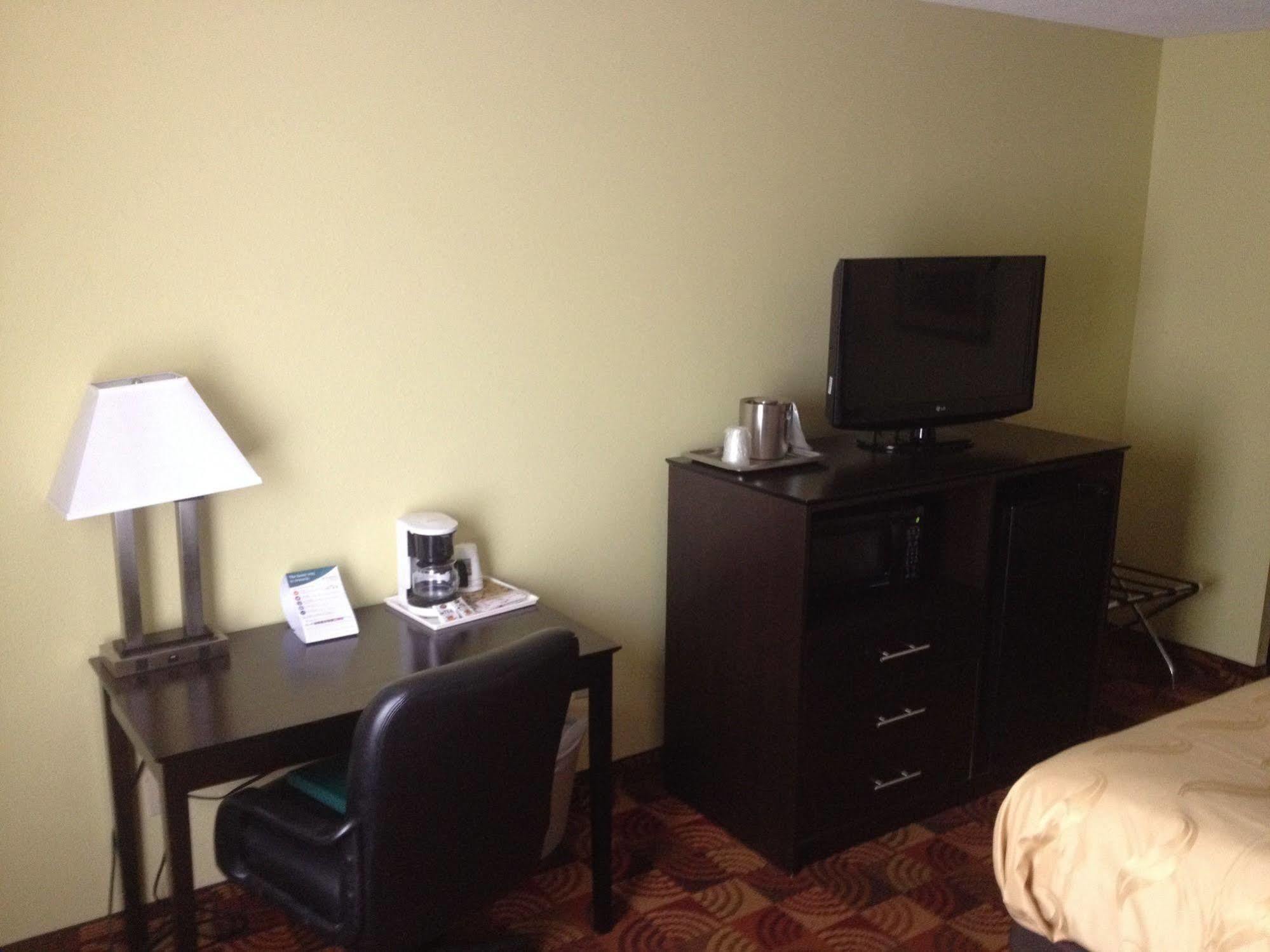 Quality Inn Washington Nc Esterno foto